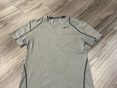 Athletic Top Short Sleeve By Nike In Grey, Size: S Online Sale