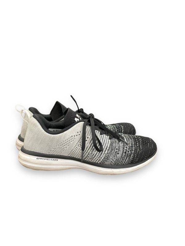 Shoes Athletic By Clothes Mentor In Grey, Size: 9.5 Hot on Sale