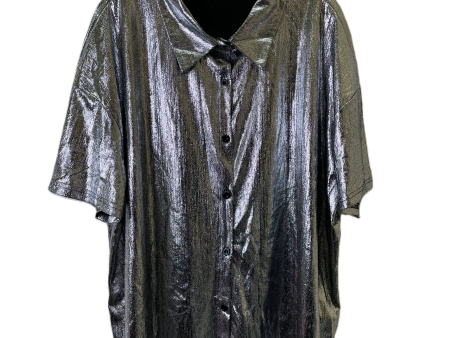 Top Short Sleeve By Shein In Silver, Size: 4x For Sale