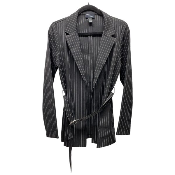 Blazer By Clothes Mentor In Black & White, Size: M Fashion