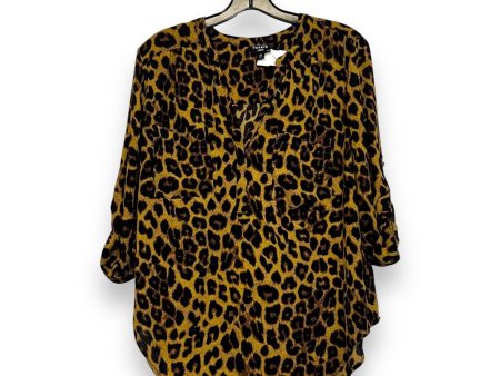 Top 3 4 Sleeve By Torrid In Animal Print, Size: M For Cheap